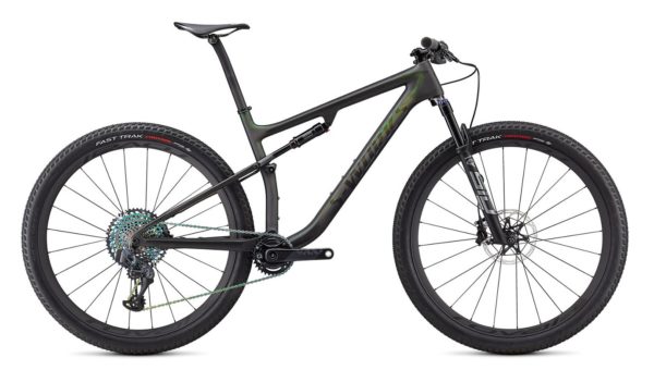 Specialized S-Works Epic 2021 Frontansicht in der Farbe Satin/Gloss Carbon/Colour Run Silver - Green Chameleon