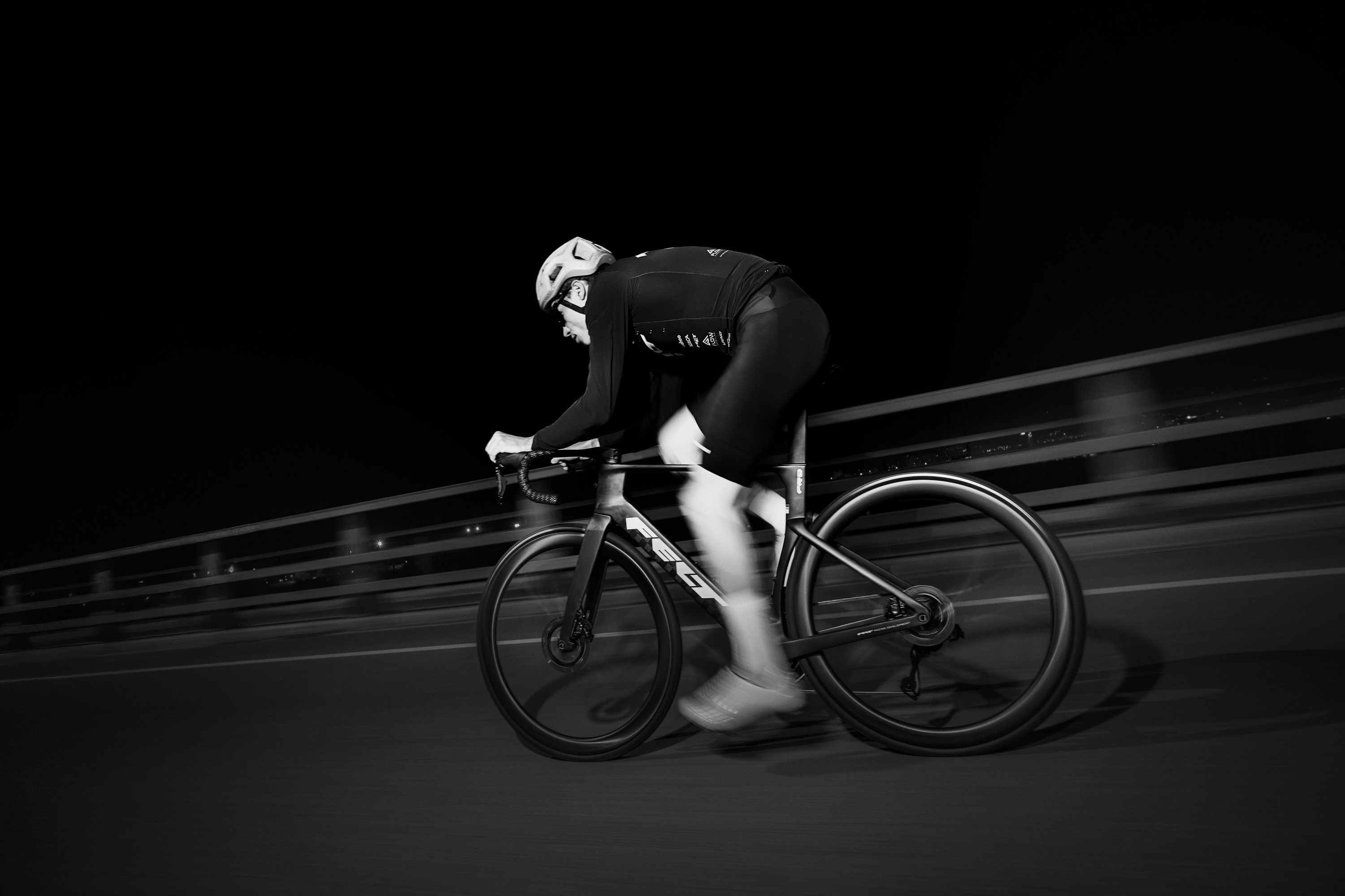 FELT NEXAR: Das neue Full-Aero-Rennrad im Detail - BikeBox